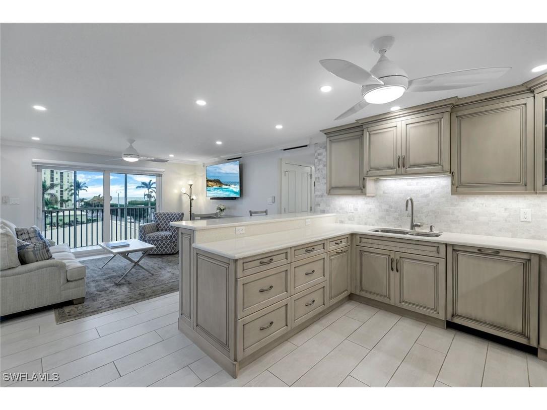 3450 Gulf Shore Boulevard N #306 Naples FL 34103 225020683 image15