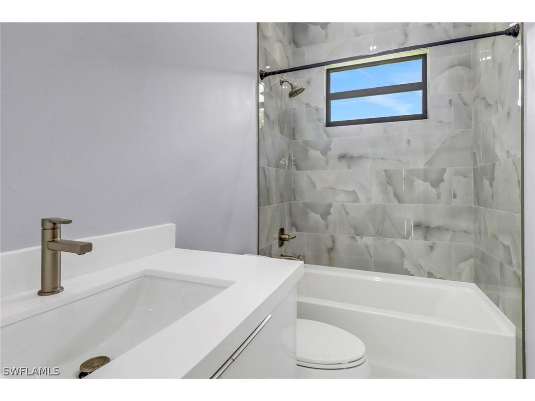 3520 27th Avenue NE Naples FL 34120 224060976 image18