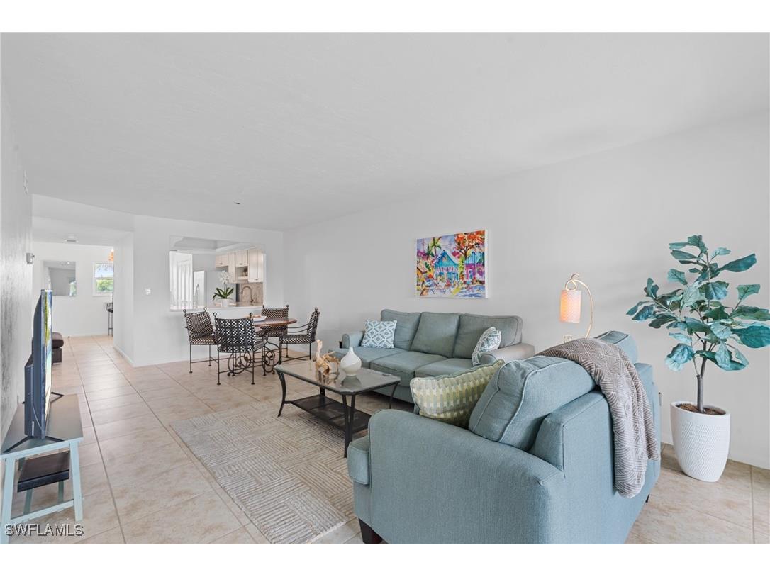 354 Charlemagne Boulevard #E204 Naples FL 34112 225039347 image1