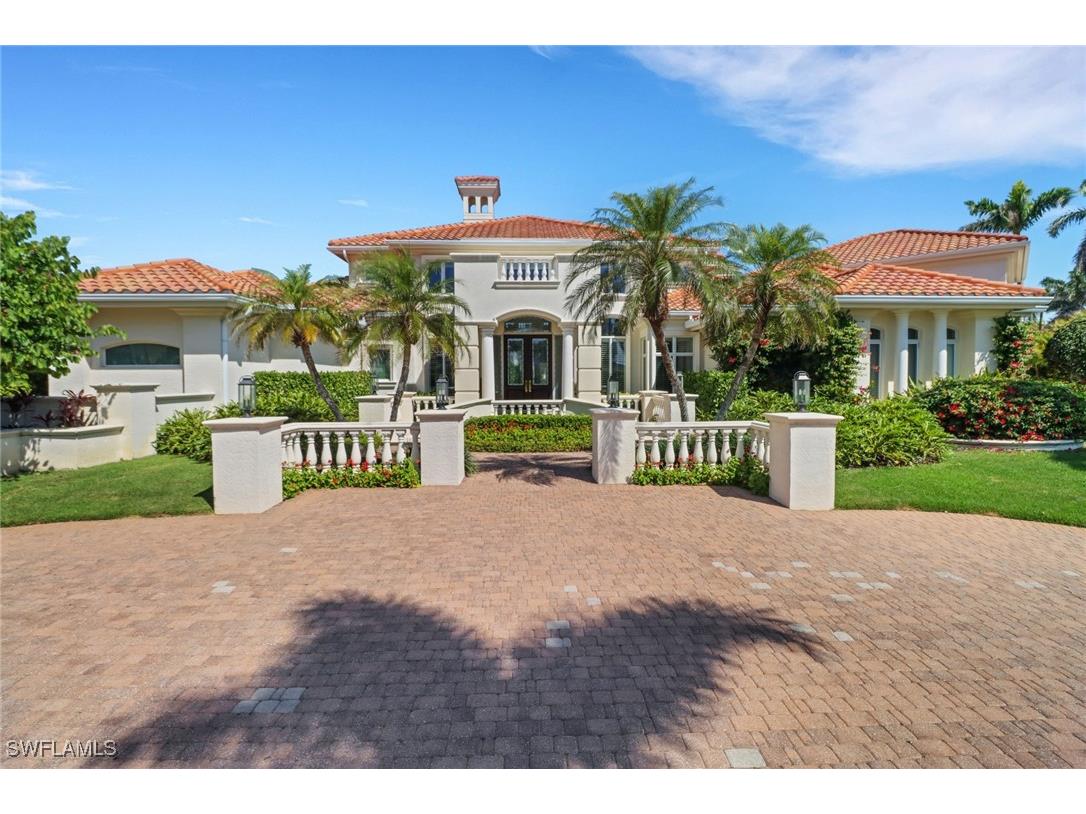 355 Sedgwick Court Naples FL 34108 225025026 image1