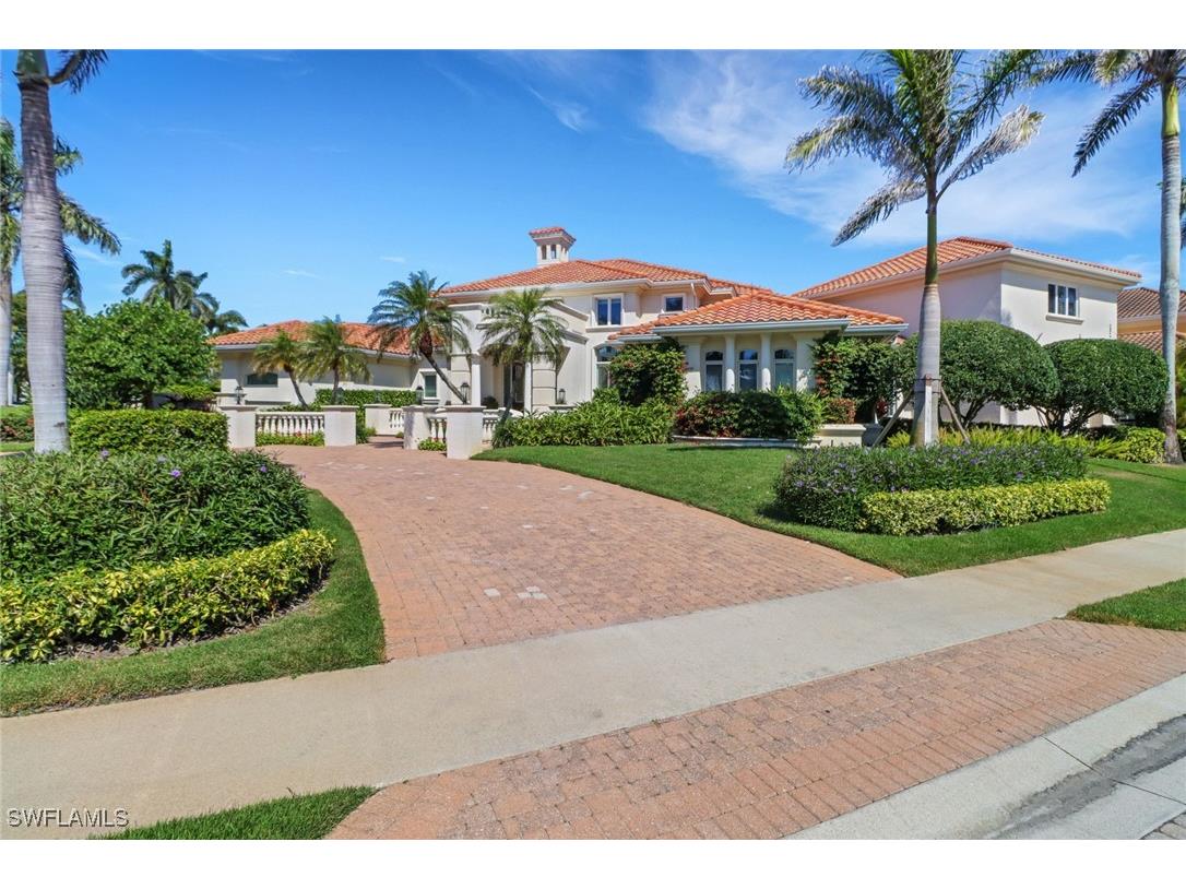 355 Sedgwick Court Naples FL 34108 225025026 image2