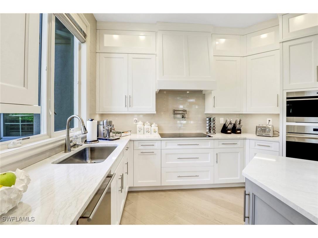 355 Sedgwick Court Naples FL 34108 225025026 image9