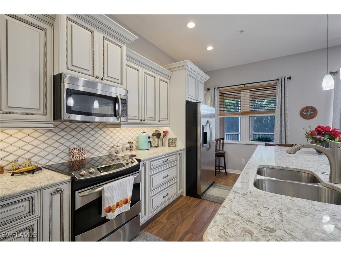 3560 Lansing Loop #202 Estero FL 33928 225011235 image10