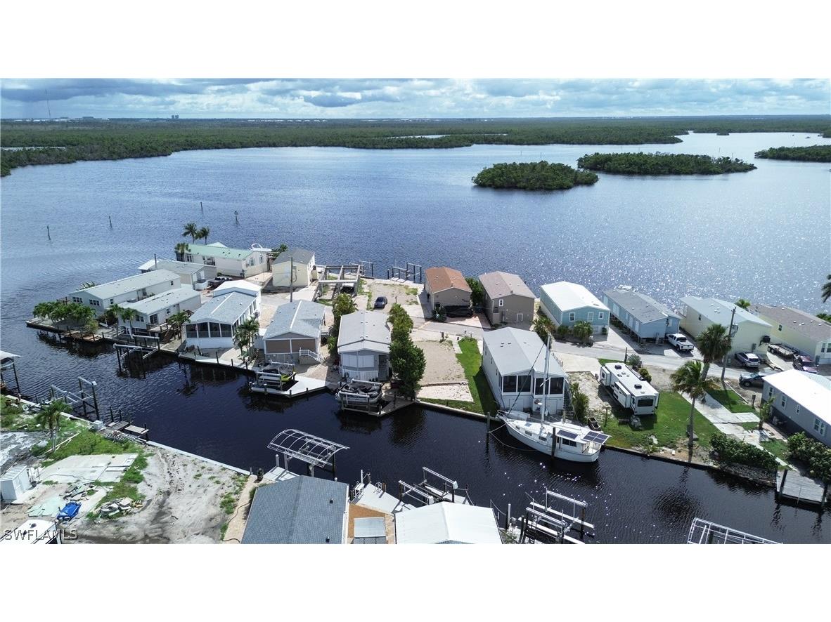 36 Emily Lane Fort Myers Beach FL 33931 224049707 image6