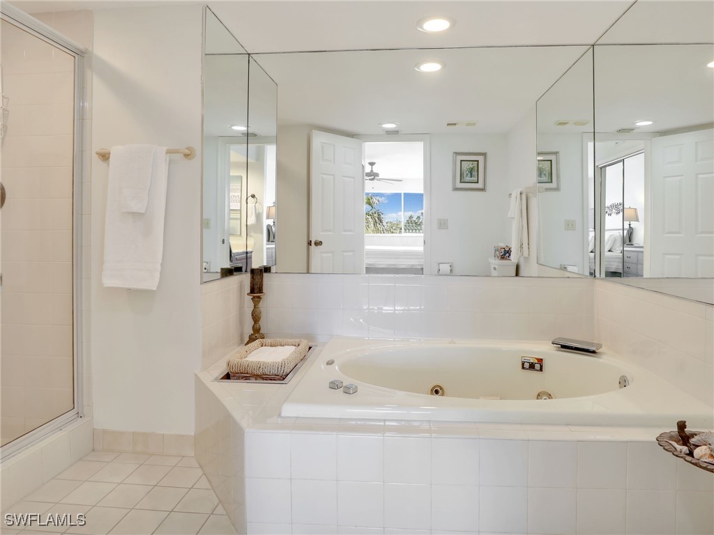 360 Horse Creek Drive #305 Naples FL 34110 225008229 image25