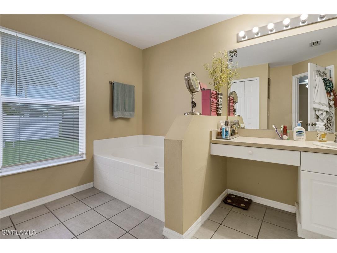 3602 NE 12th Court Cape Coral FL 33909 225023438 image10