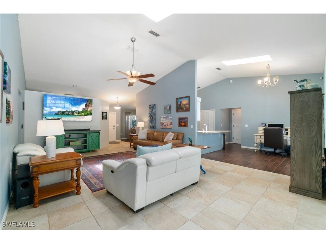 3608 SE 8th Place Cape Coral FL 33904 225046619 image1