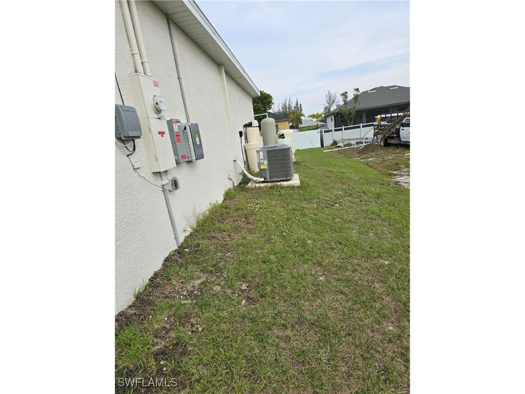3615 NE 12th Court Cape Coral FL 33909 225014436 image4