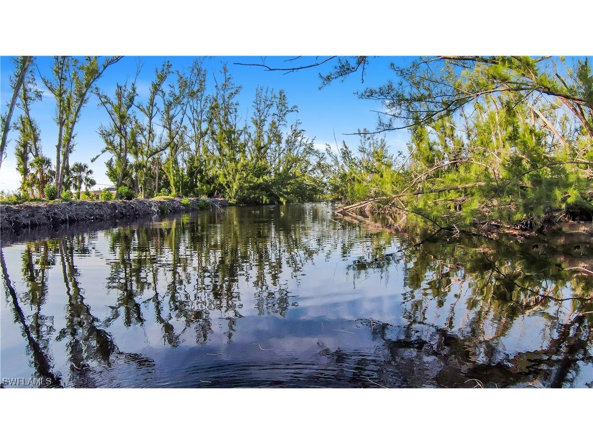 3651 Crestwell Court Saint James City FL 33956 223078692 image1