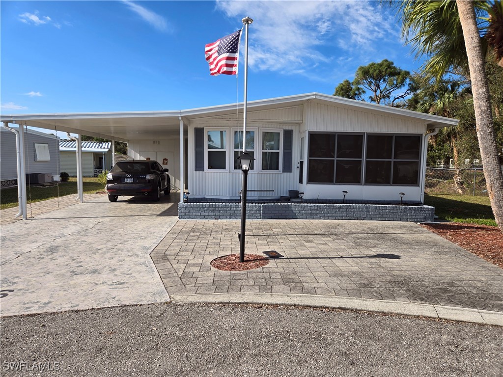 366 Middlecoff Court North Fort Myers FL 33903 225046020 image1