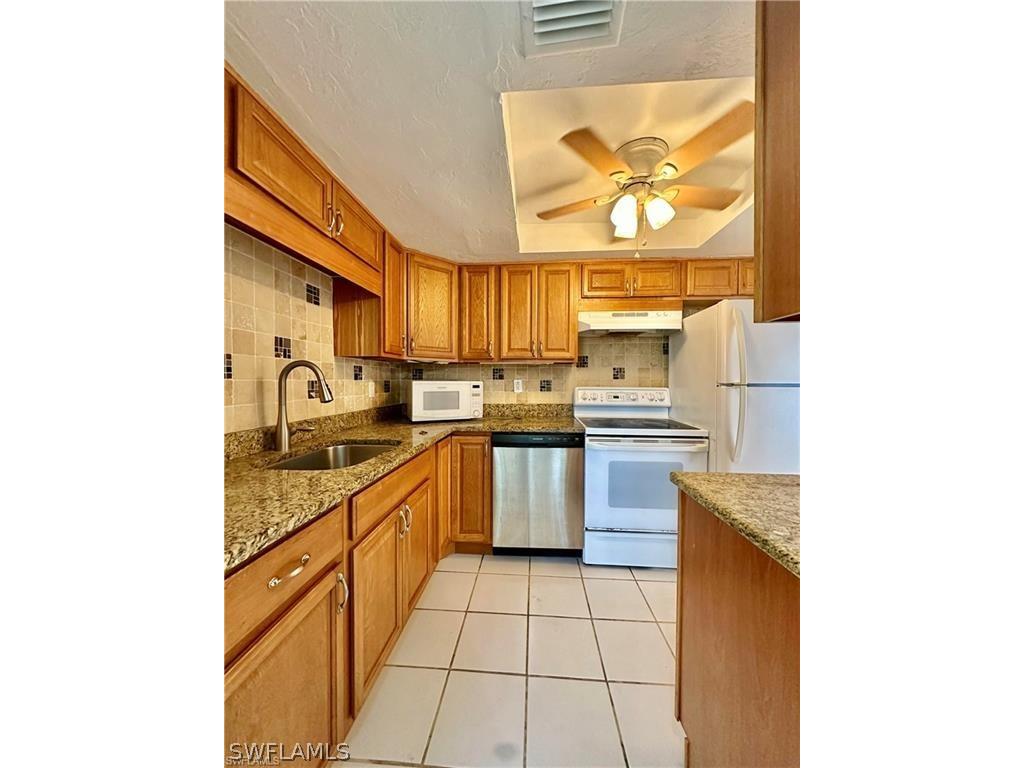 3704 Broadway #318 Fort Myers FL 33901 224062889 image12