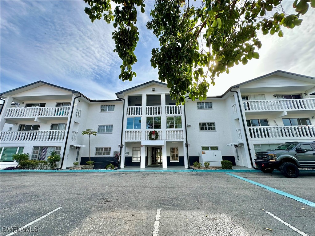 3704 Broadway #318 Fort Myers FL 33901 224062889 image5