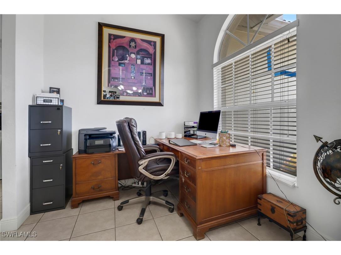 3711 4th Avenue SE Naples FL 34117 224066032 image16