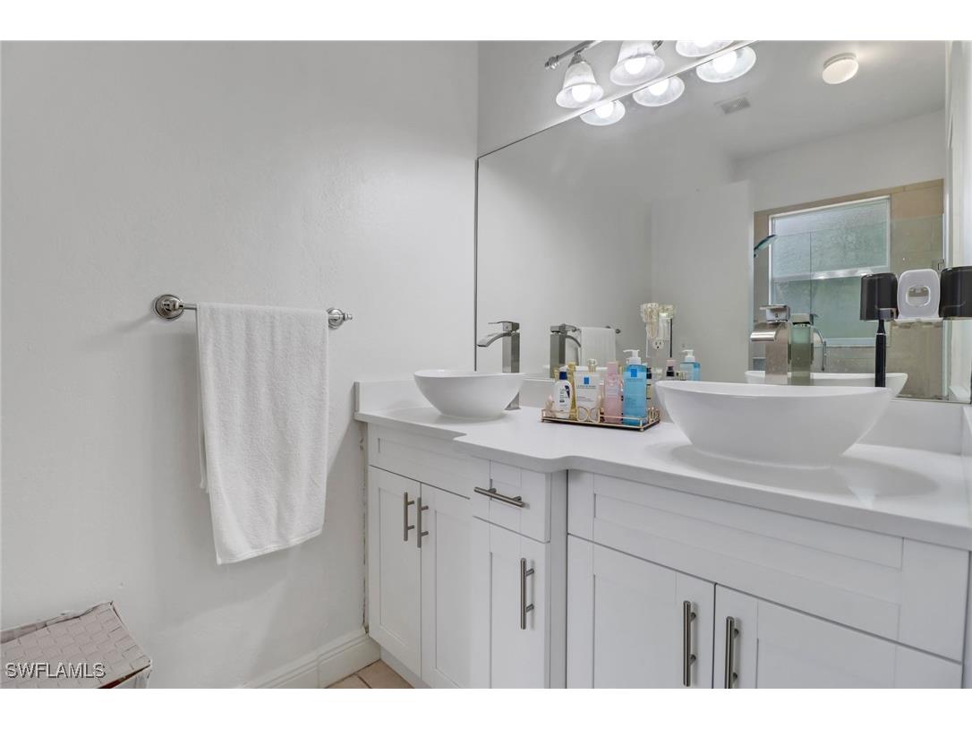 3711 4th Avenue SE Naples FL 34117 224066032 image24