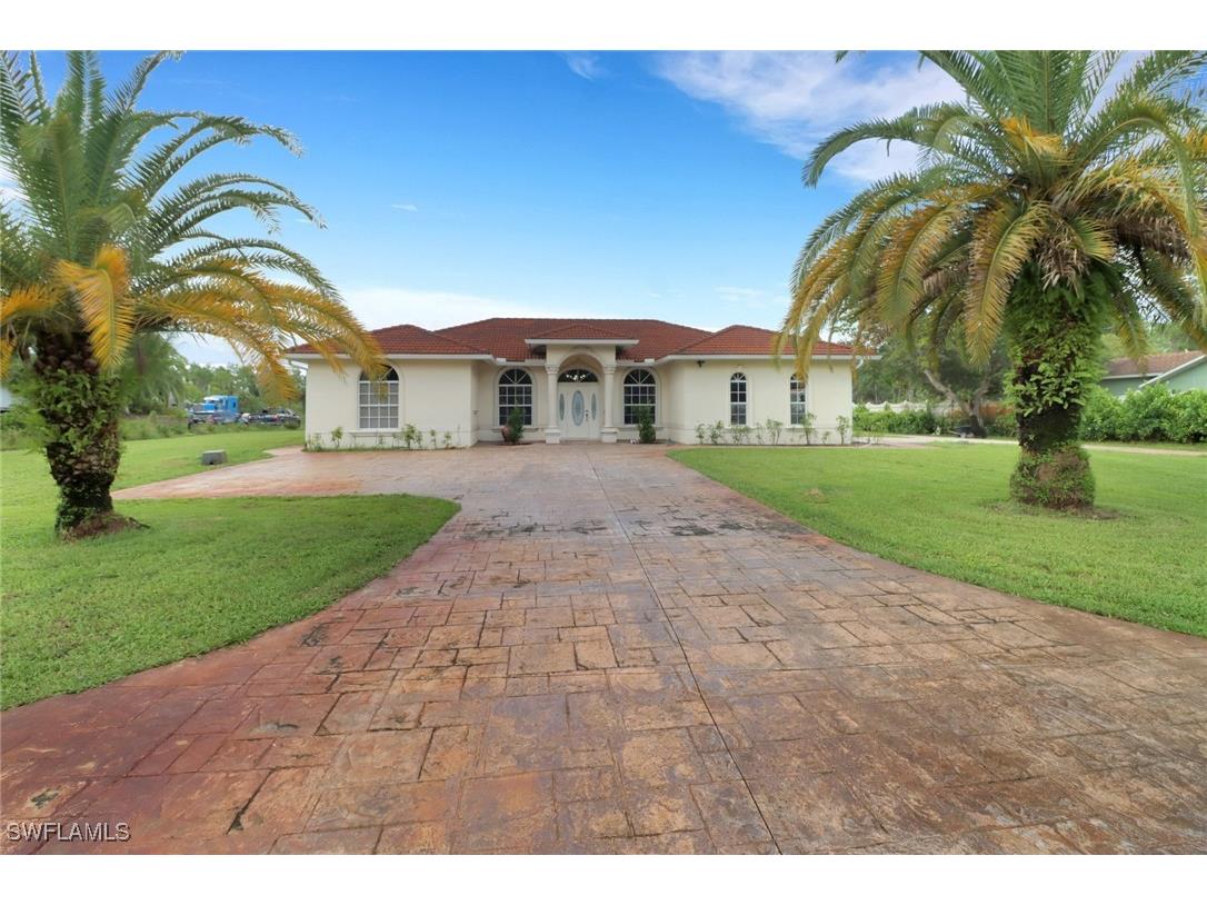 3711 4th Avenue SE Naples FL 34117 224066032 image3