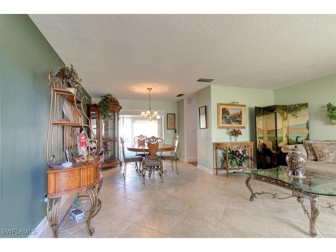 3724 Country Club Boulevard Cape Coral FL 33904 225016798 image2