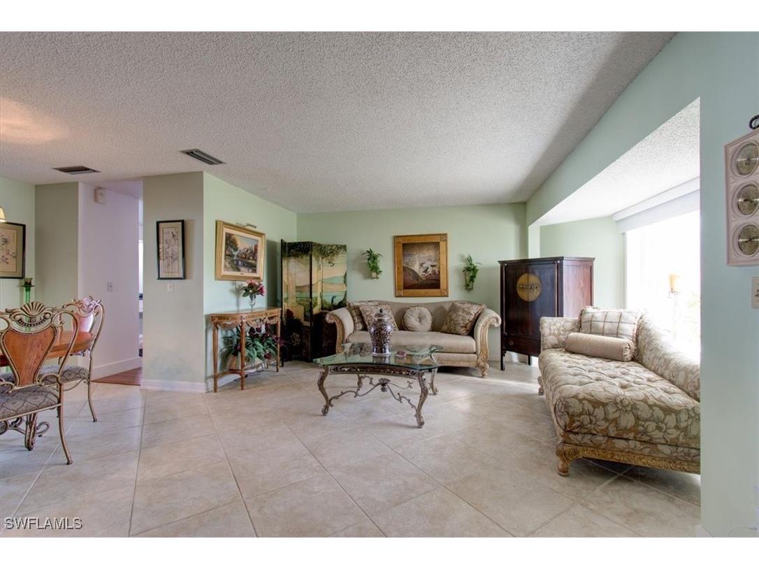 3724 Country Club Boulevard Cape Coral FL 33904 225016798 image3