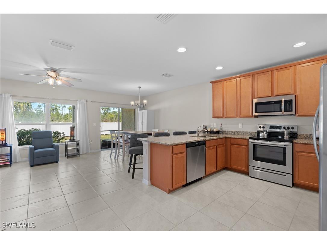3725 Crofton Court Fort Myers FL 33916 225025778 image12
