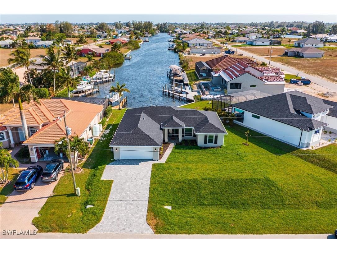 3728 Yucatan Parkway Cape Coral FL 33993 224077783 image1