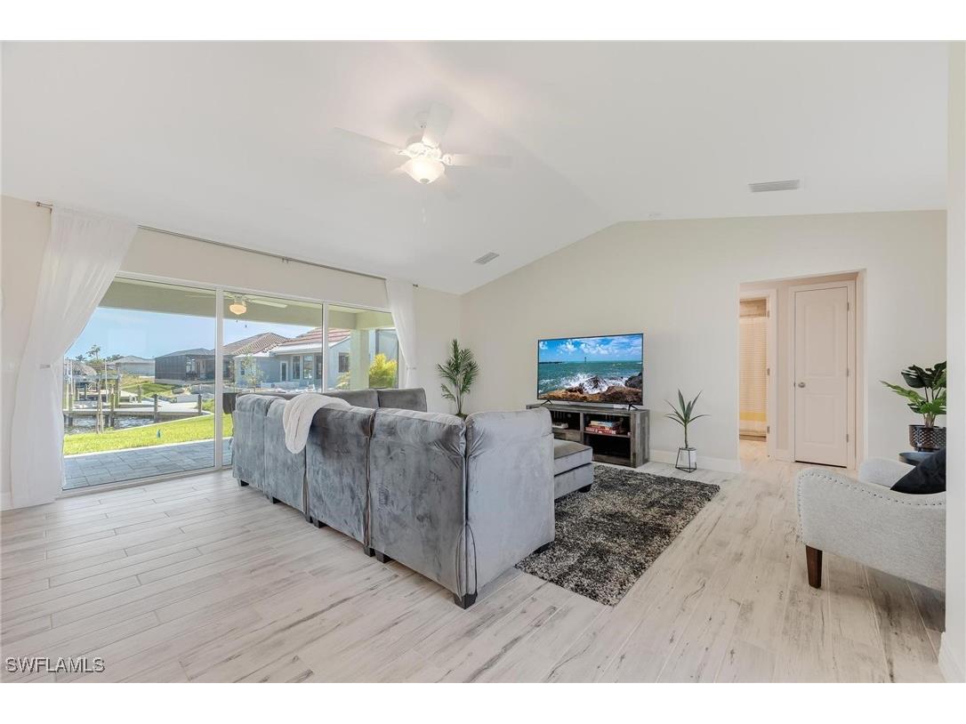 3728 Yucatan Parkway Cape Coral FL 33993 224077783 image25