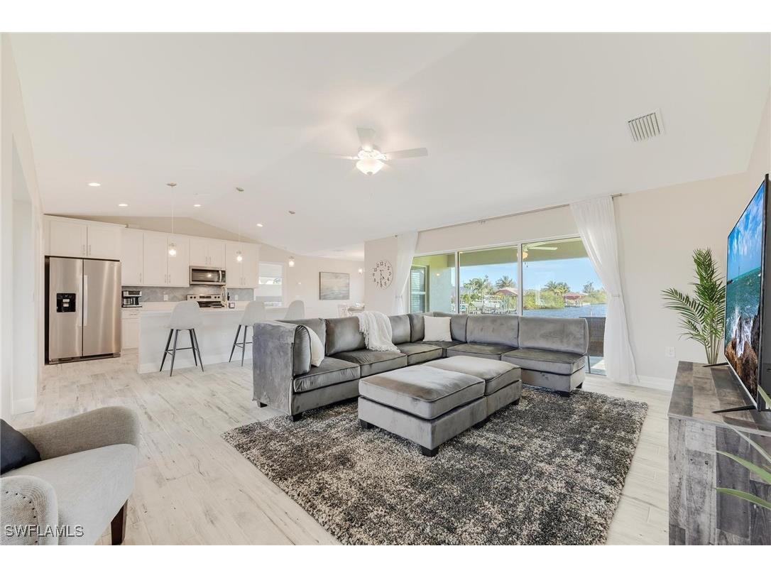 3728 Yucatan Parkway Cape Coral FL 33993 224077783 image26