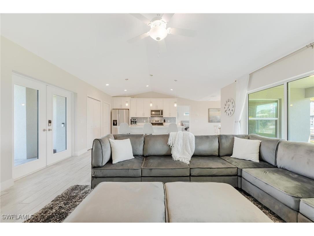 3728 Yucatan Parkway Cape Coral FL 33993 224077783 image27