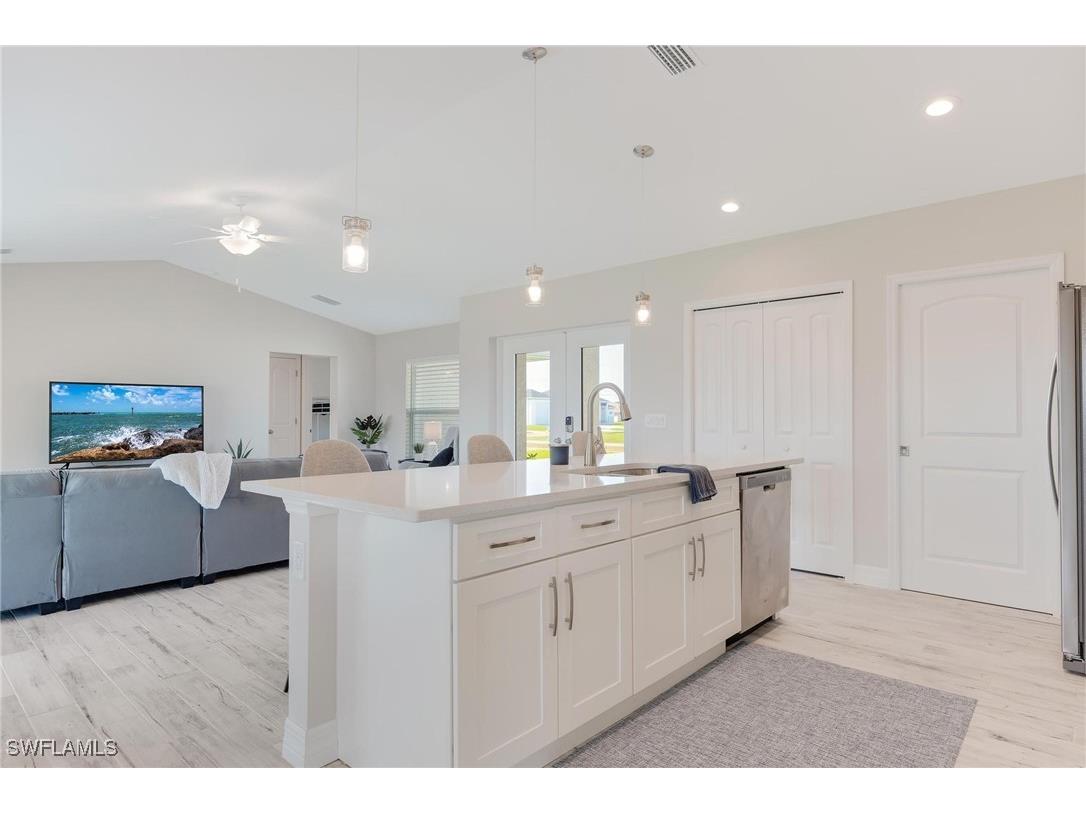 3728 Yucatan Parkway Cape Coral FL 33993 224077783 image34