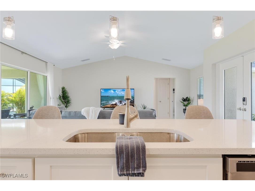 3728 Yucatan Parkway Cape Coral FL 33993 224077783 image35