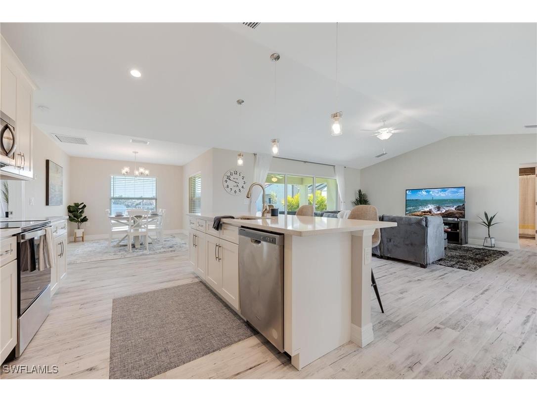 3728 Yucatan Parkway Cape Coral FL 33993 224077783 image36