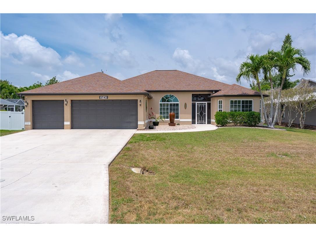 3742 SE 3rd Place Cape Coral FL 33904 225045931 image1