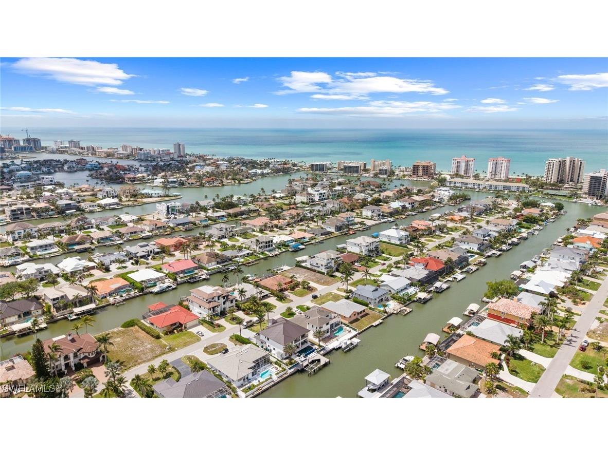 376 Heron Avenue Naples FL 34108 225034919 image7