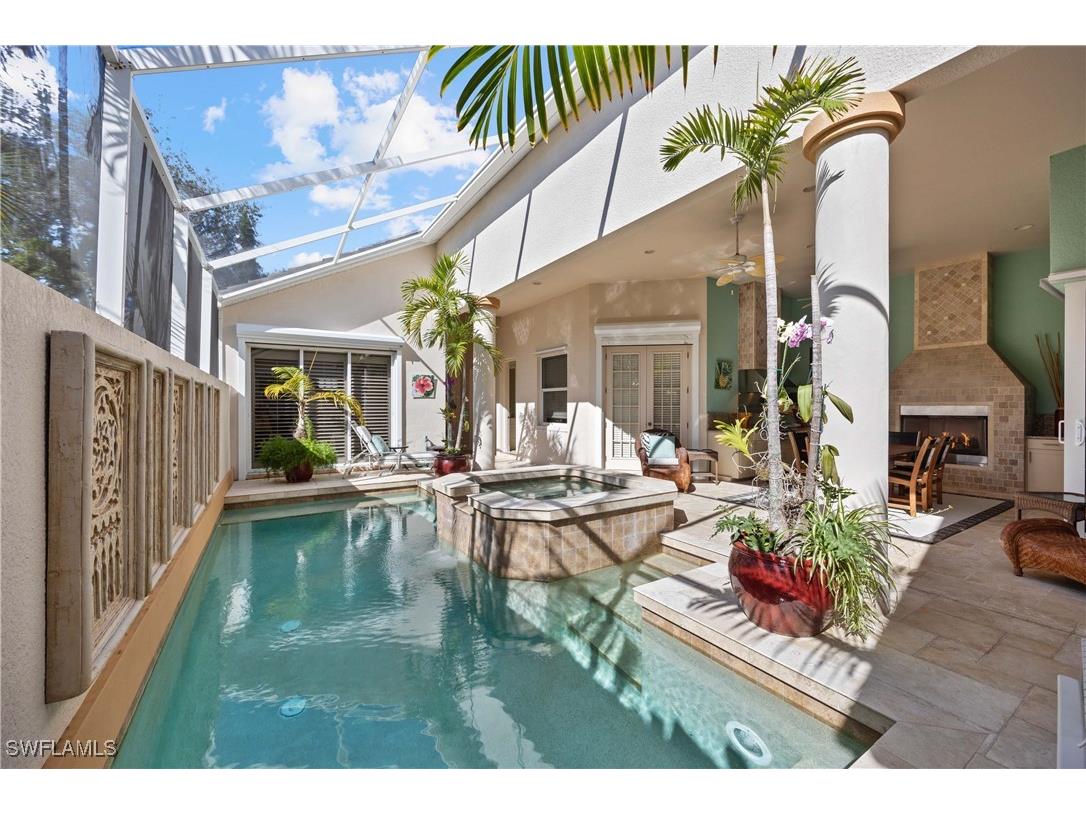 376 Mallory Court Naples FL 34110 225011174 image1