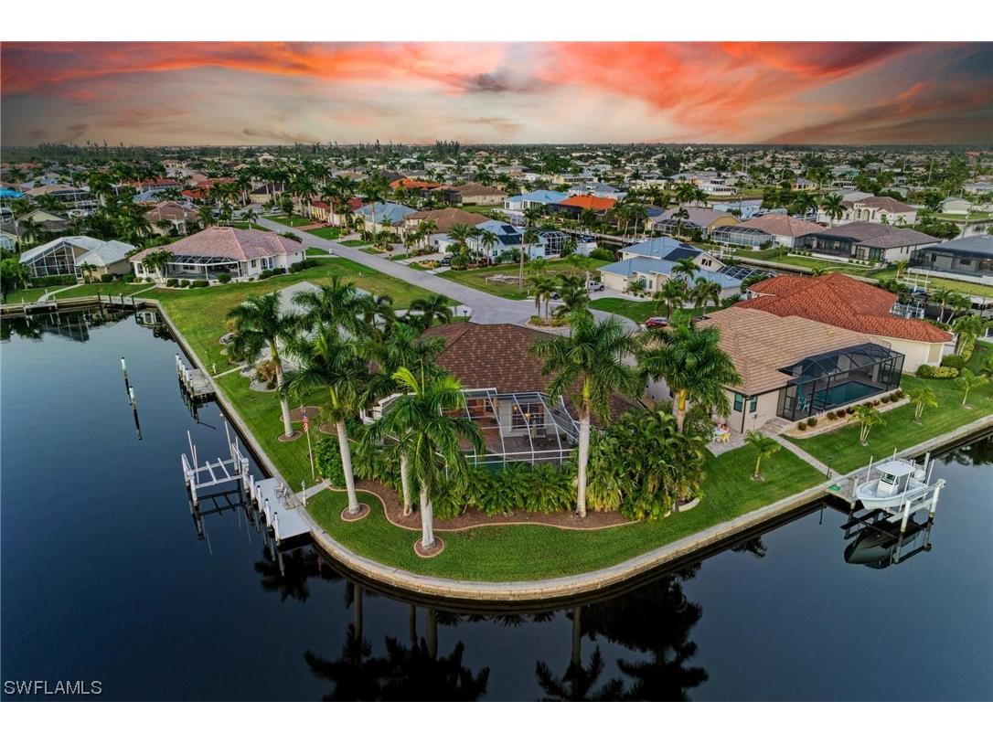 3765 S Spoonbill Court Punta Gorda FL 33950 MLS: 223087483 Edina 3765 S Spoonbill Court Punta Gorda FL 33950 MLS: 223087483 Edina