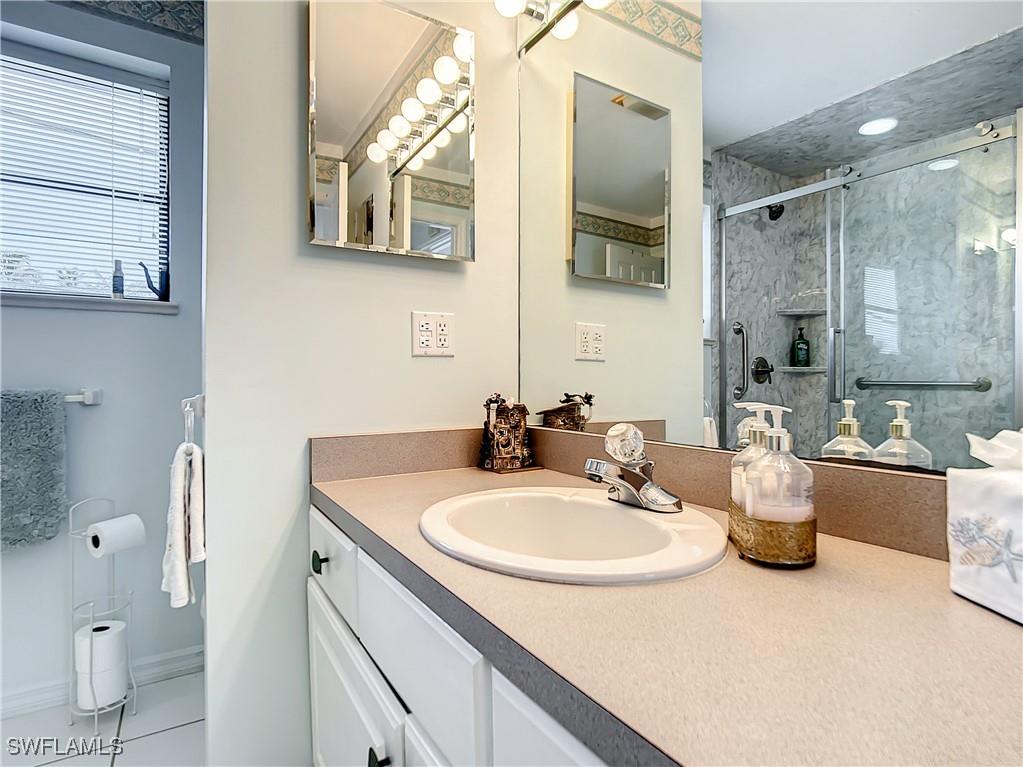 3766 Riviera Circle Bonita Springs FL 34134 225005797 image25