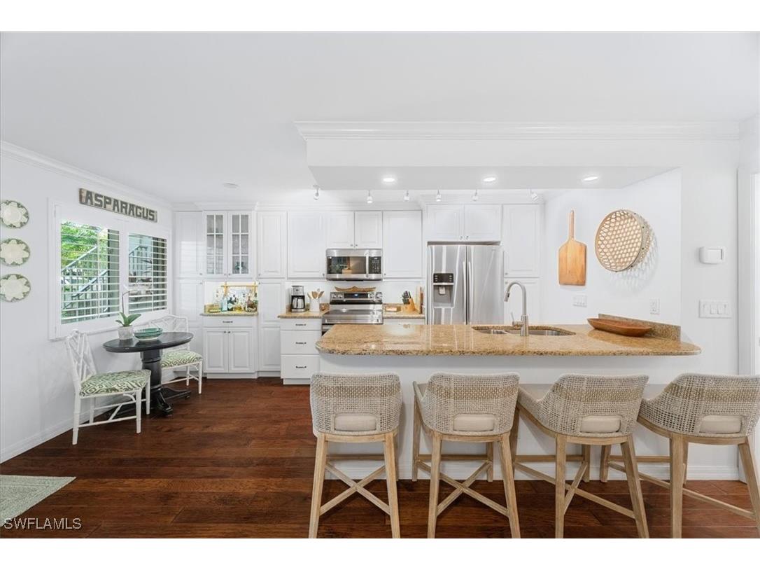 380 4th Avenue S #380 Naples FL 34102 225040876 image18