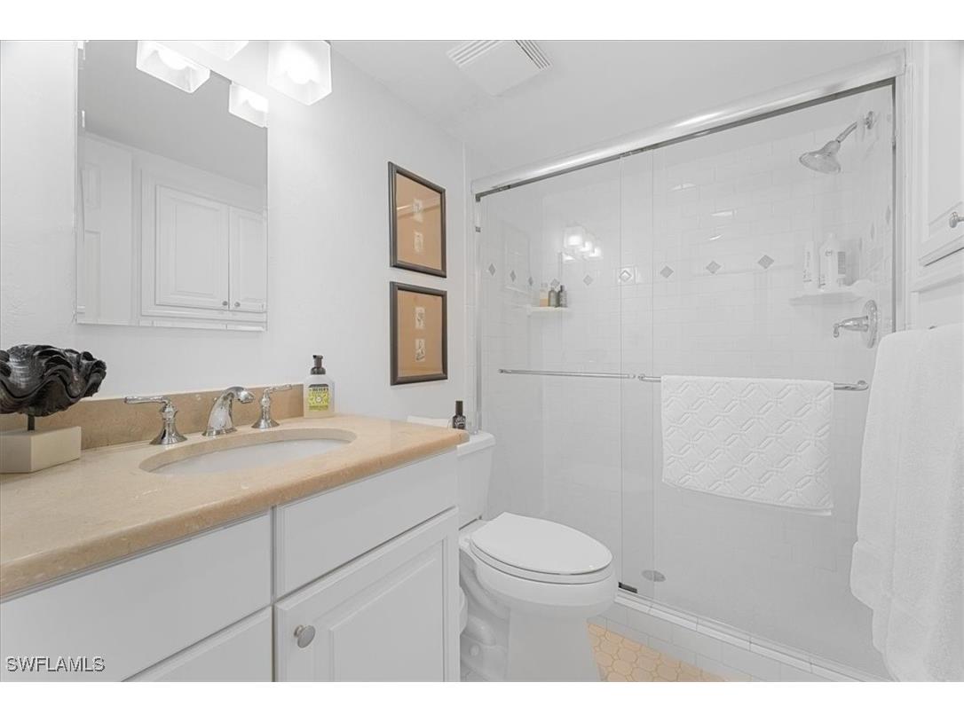 380 4th Avenue S #380 Naples FL 34102 225040876 image9