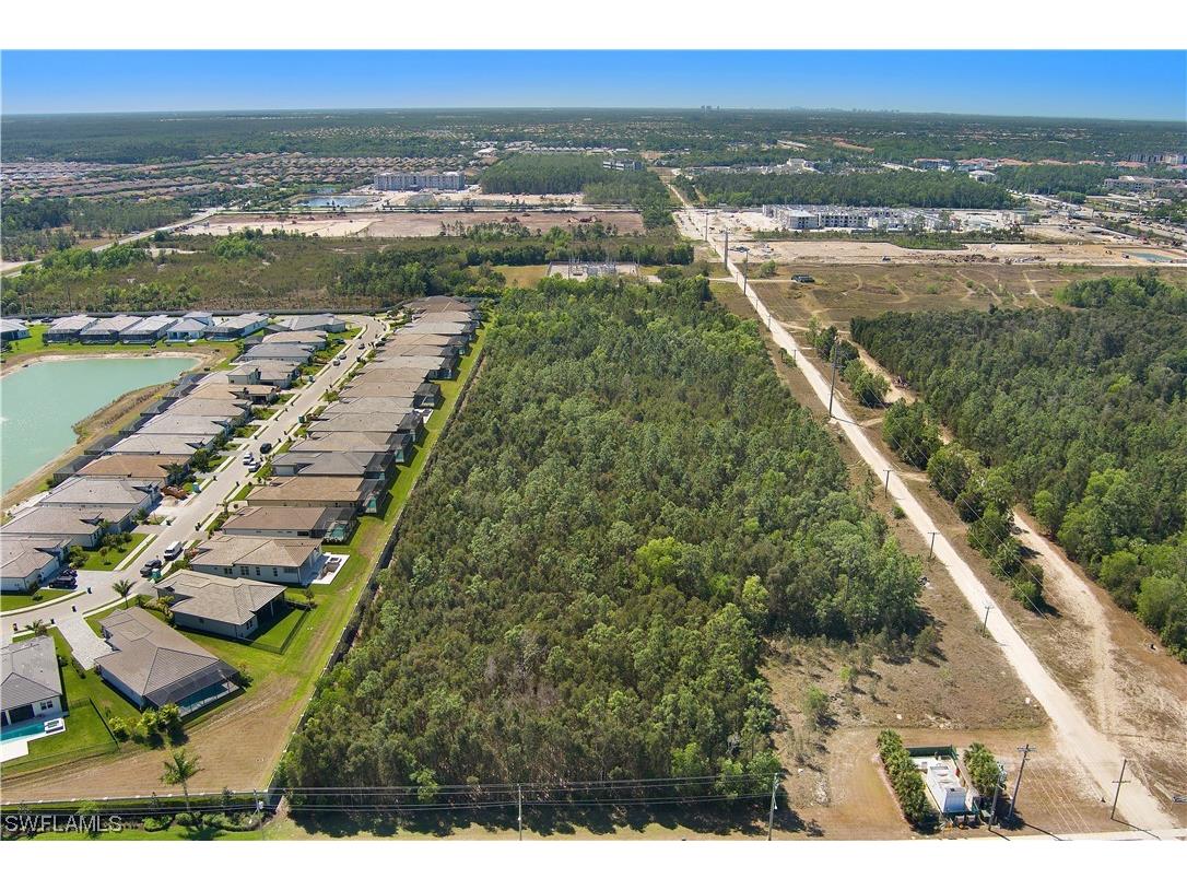 3810 Hacienda Lakes Parkway, Naples, FL, 34114 MLS 223021892 Edina