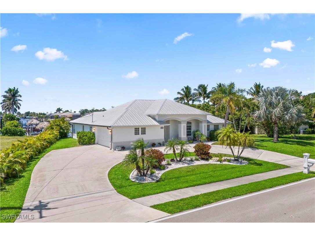 3828 Agualinda Boulevard Cape Coral FL 33914 225034864 image1