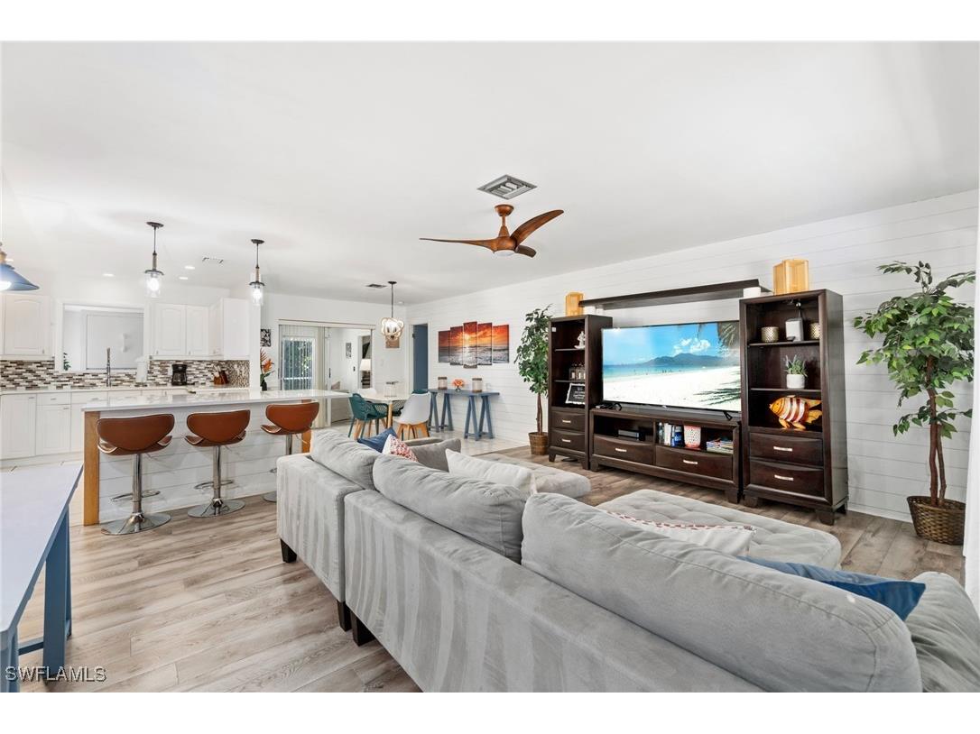 390 Valley Drive Bonita Springs FL 34134 225036887 image5