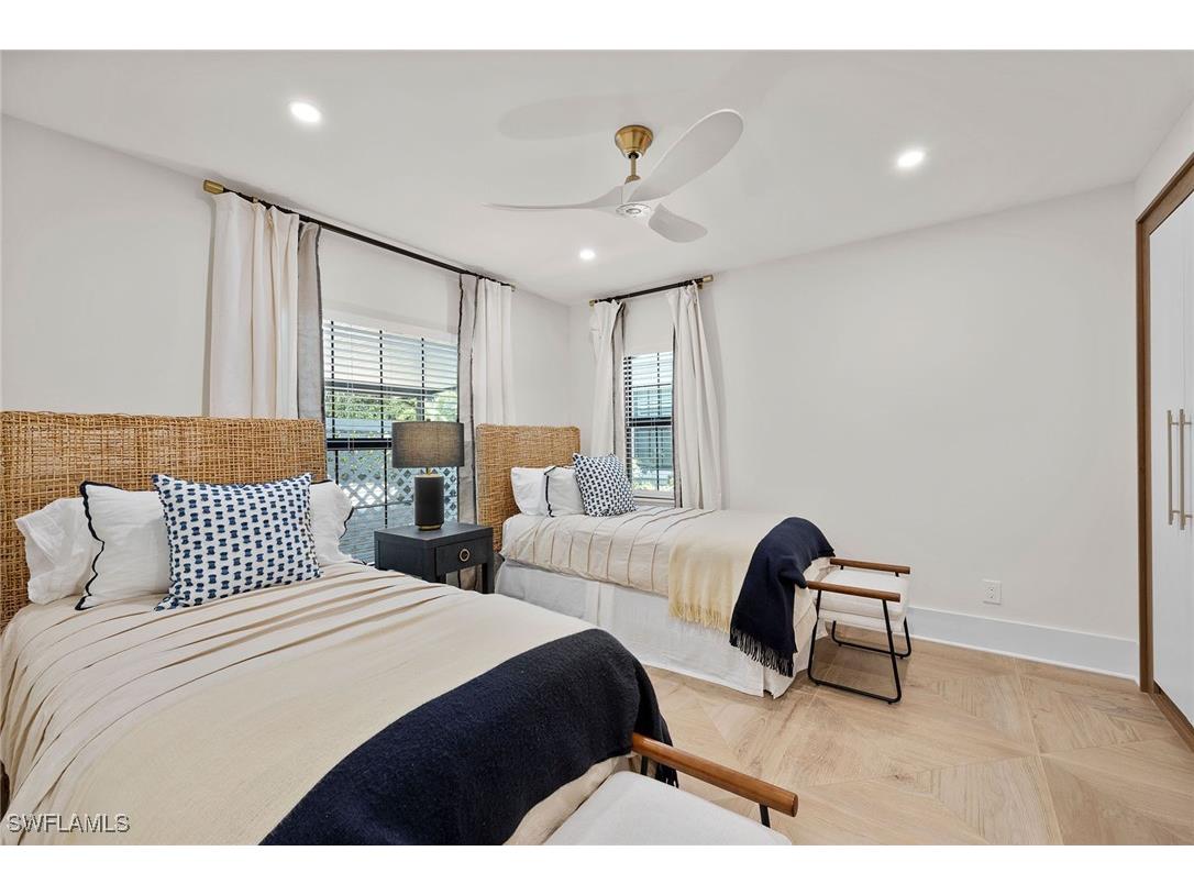 392 7th Avenue S #4 Naples FL 34102 225049656 image20