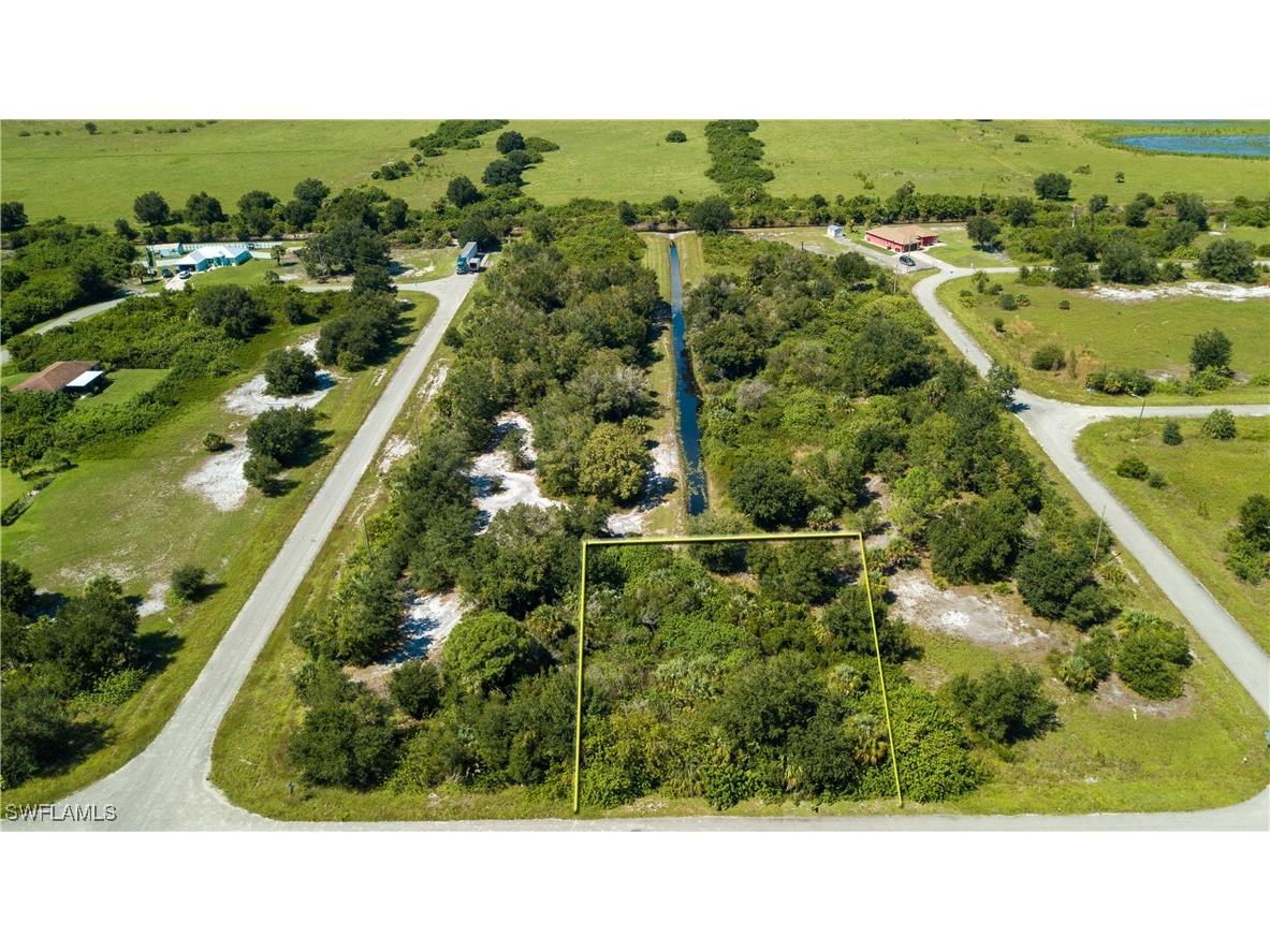 392 Carrillon Avenue S Lehigh Acres FL 33974 225048535 image2