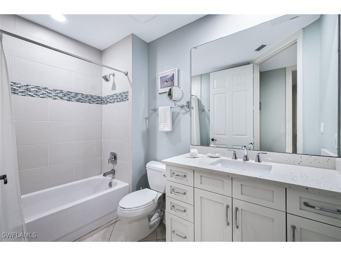 400 Flagship Drive #602 Naples FL 34108 225047266 image18