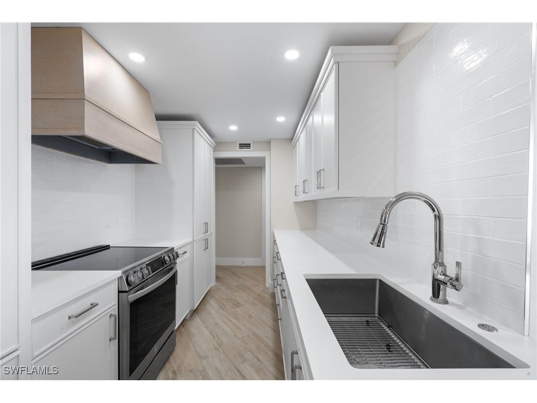 4001 Gulf Shore Boulevard N #1000 Naples FL 34103 225047976 image19