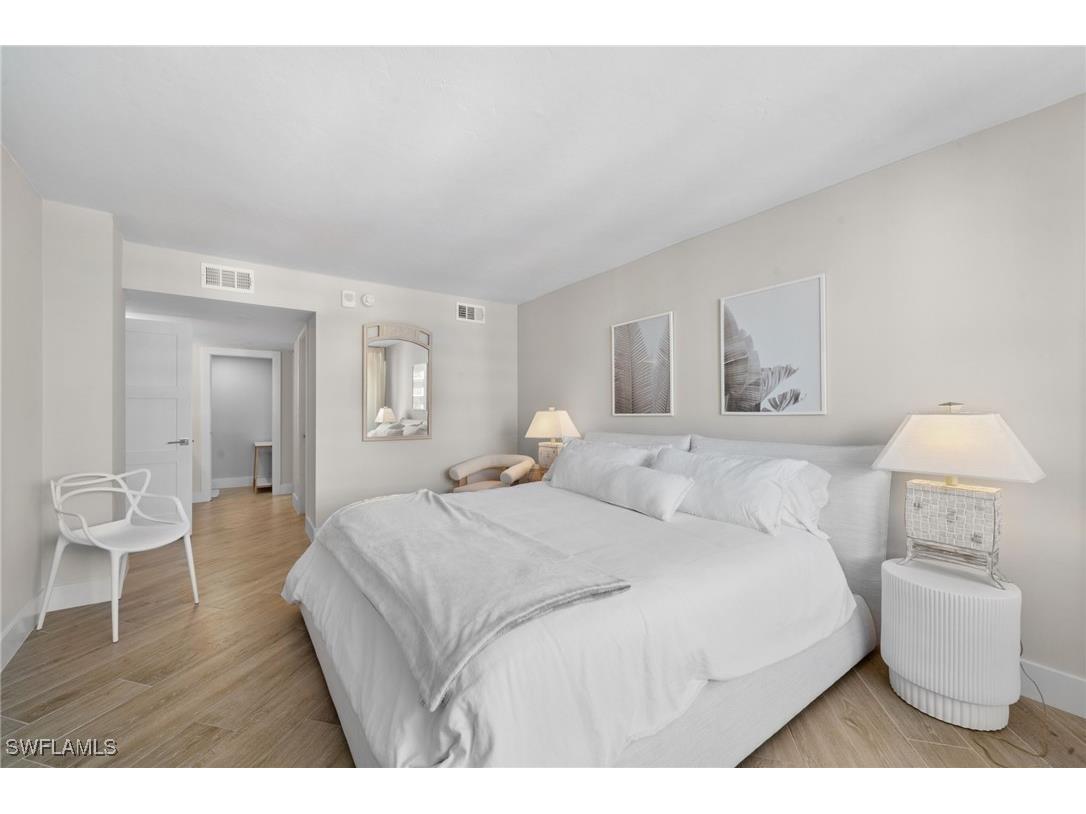 4001 Gulf Shore Boulevard N #1000 Naples FL 34103 225047976 image25