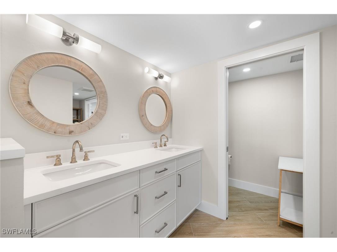 4001 Gulf Shore Boulevard N #1000 Naples FL 34103 225047976 image31