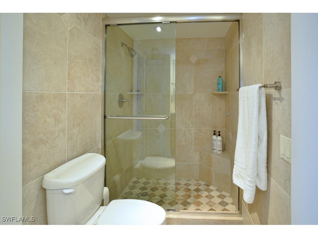 4001 Gulf Shore Boulevard N #707 Naples FL 34103 225026349 image18