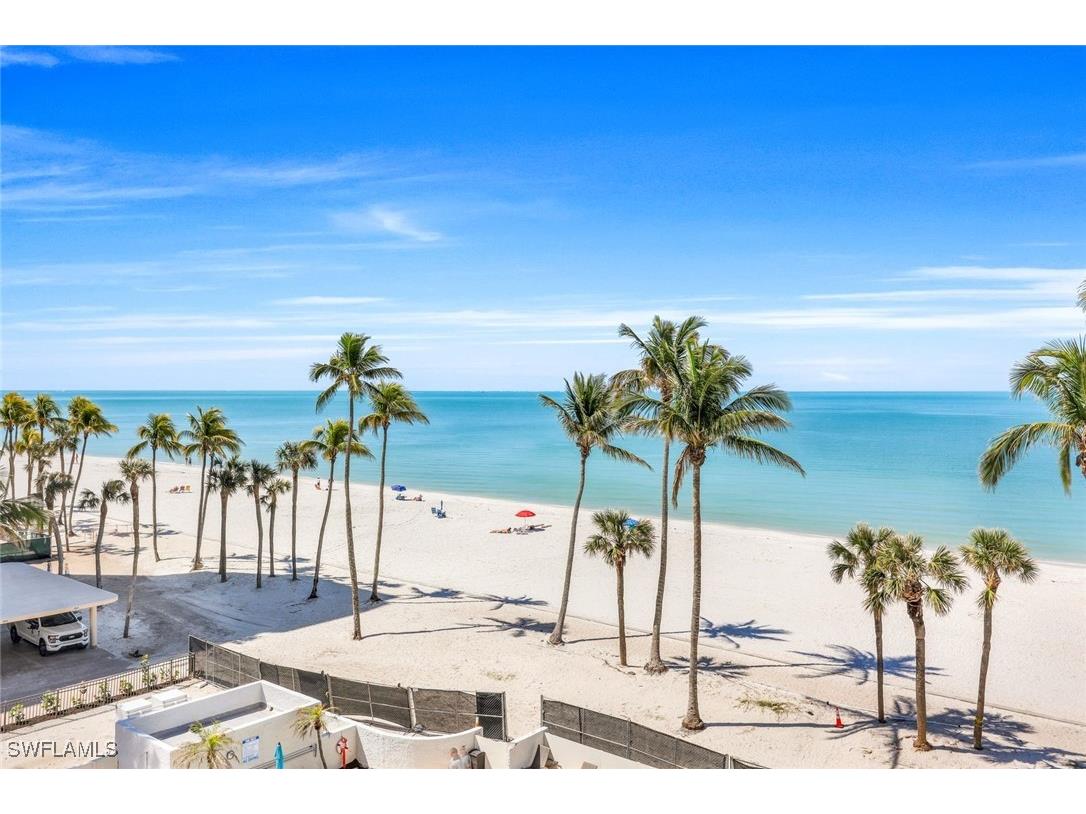 4005 Gulf Shore Boulevard N #404 Naples FL 34103 225029388 image25