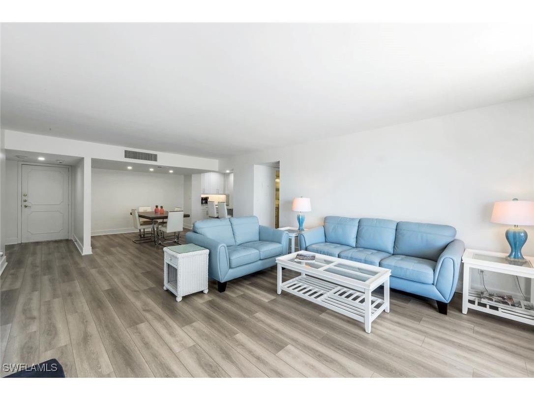 4005 Gulf Shore Boulevard N #404 Naples FL 34103 225029388 image7