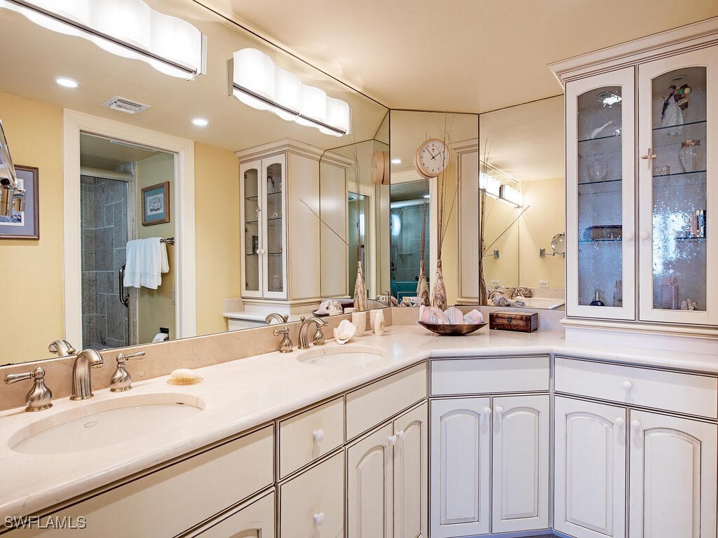 4005 Gulf Shore Boulevard N #903 Naples FL 34103 225003533 image7