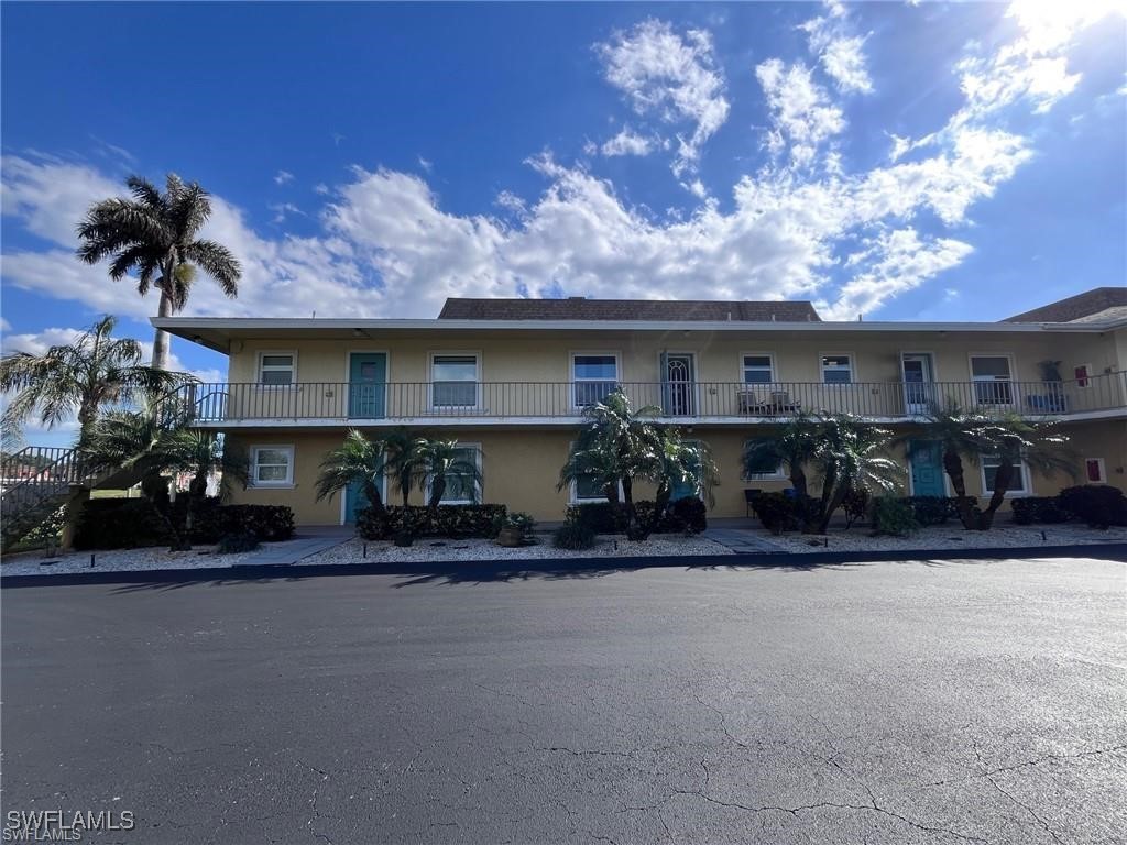 401 Charlemagne Boulevard #202C Naples FL 34112 225037180 image1